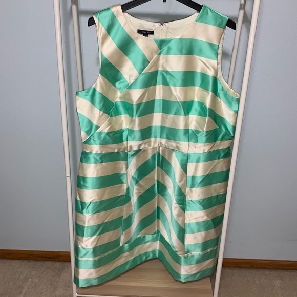 Ivy & Blu Stripe Taffeta Fit & Flare Dress - Picture 4 of 7